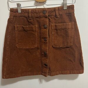 Dip corduroy skirt